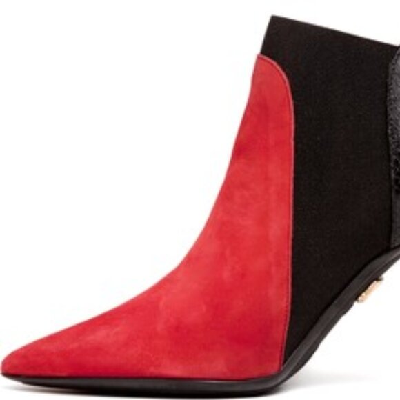 new Beautiisoles by Robyn Shreiber Made in Italy  Abby Red Sued heels 7M4 - Picture 4 of 6